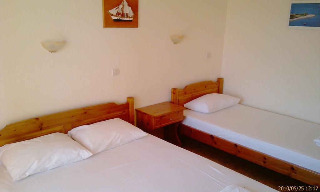 Hotel Giorgio Kallithea  Phòng bức ảnh